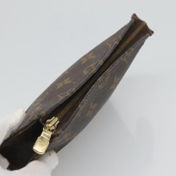 LOUIS VUITTON Monogram Poche Toilette 15 Pouch M47546 LV Auth 126311 - Picture 7 of 16